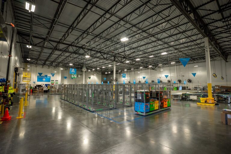 Amazon Distribution Facility, Naples, UT - Warehouse interior